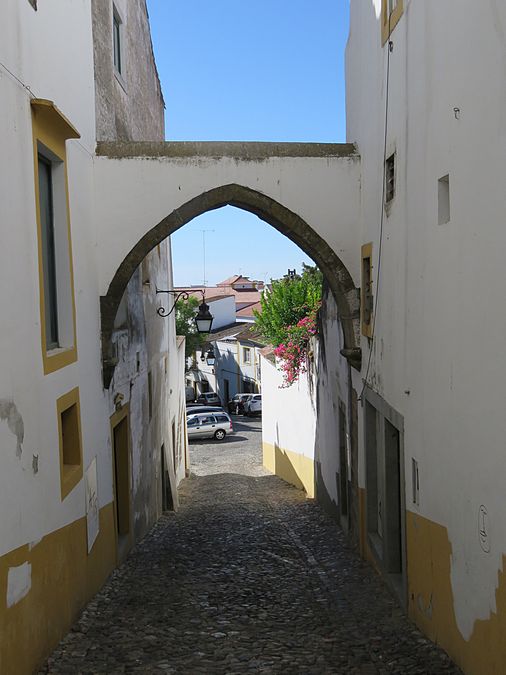 Evora street