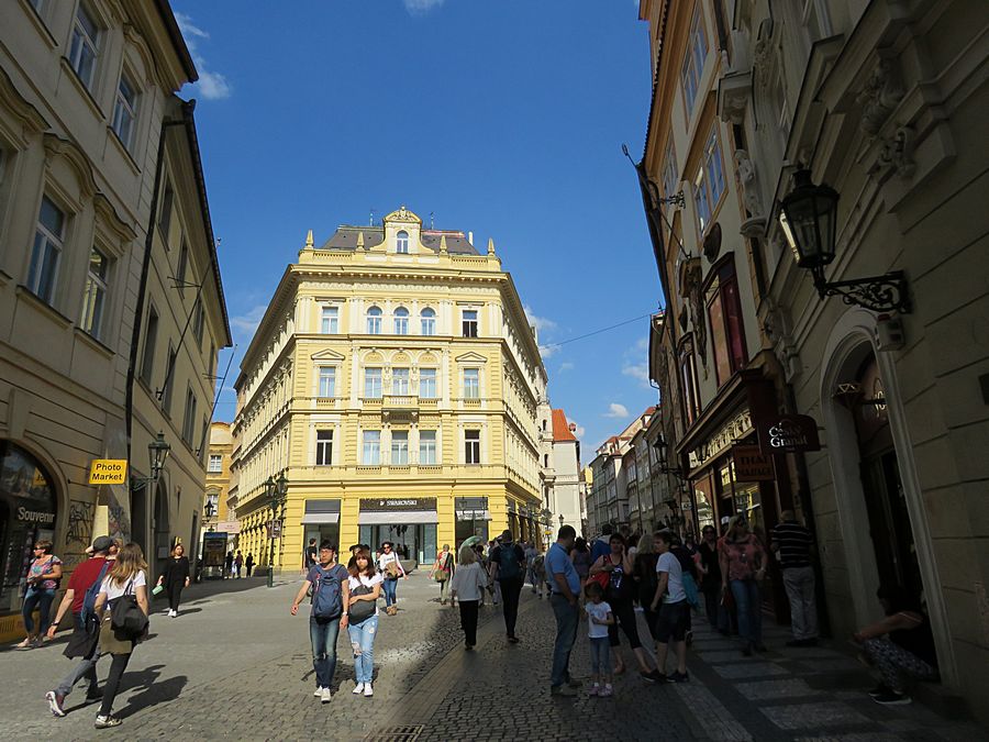 street scene