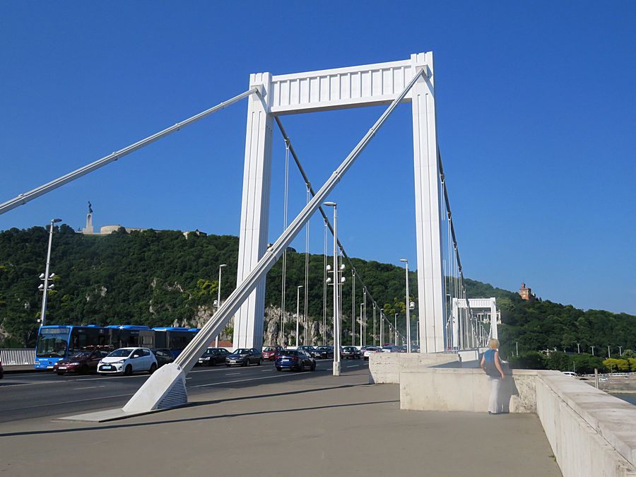 Elizabeth Bridge