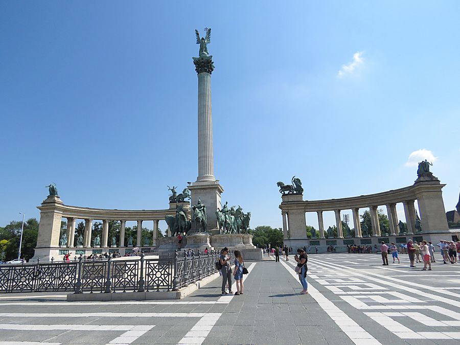 Heroes Square