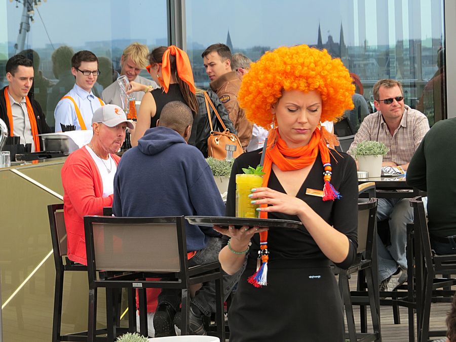 orange wig